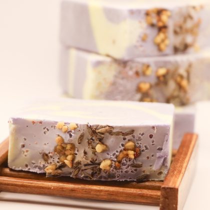 Sabonetes de Limpeza Energética (Inclui Base de Madeira)